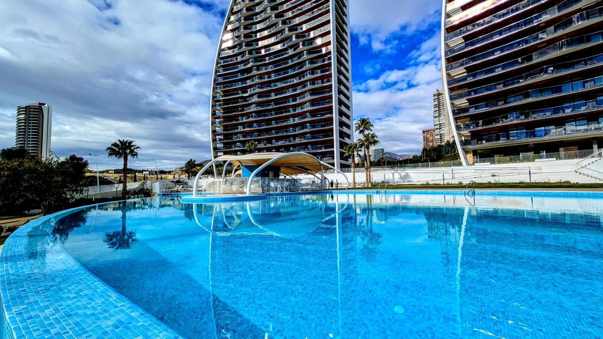 Sunset Waves Sea View Apartments Benidorm Exteriör bild
